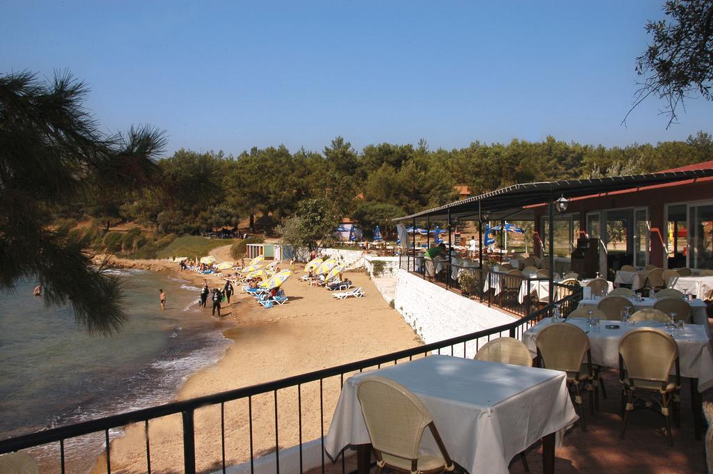 Rainbow Bay Hotel *