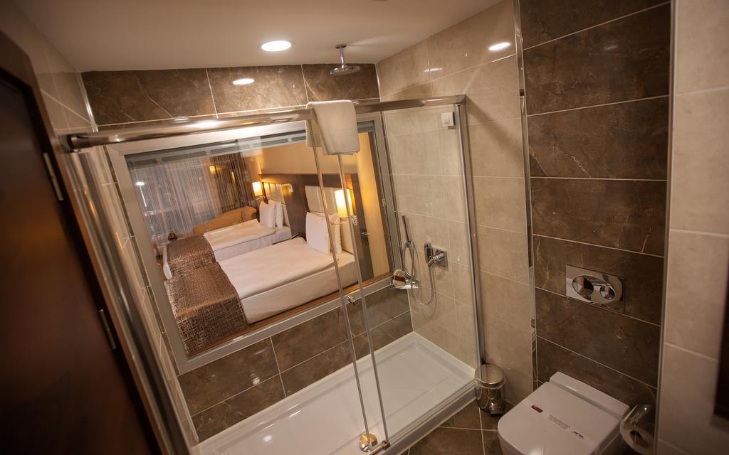 Mitannia Regency Hotel