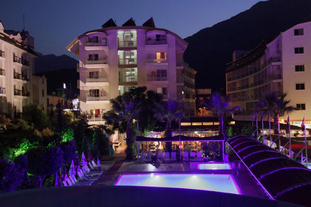 Hotel Lims Bona Dea 4*