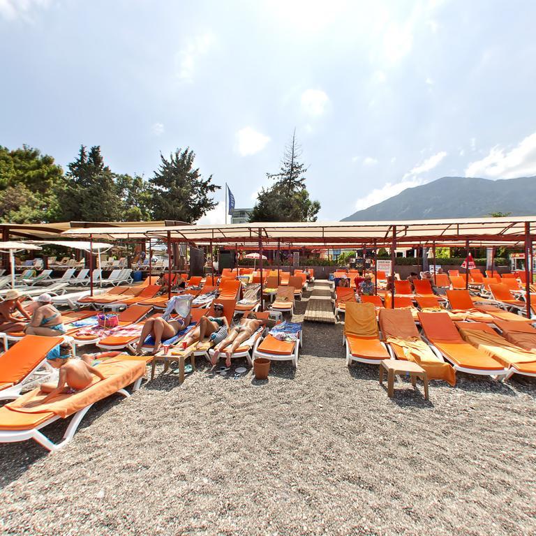 Lims Bona Dea Hotel 4*