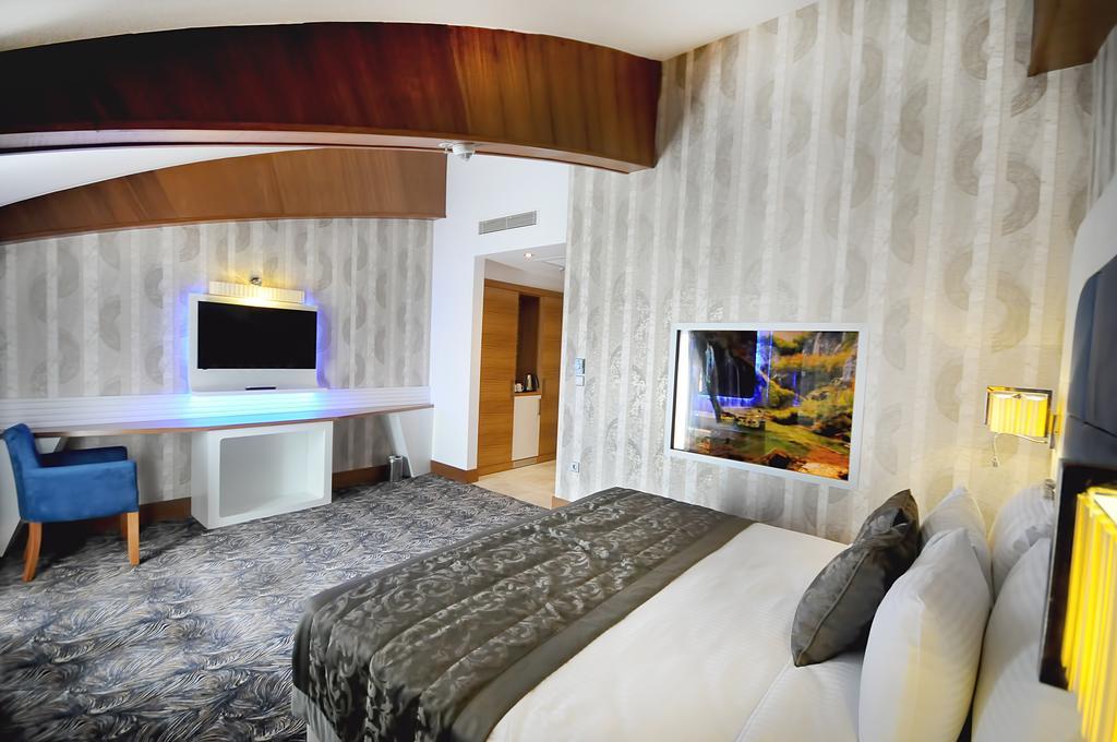 Hotel Elite Darica & Convention Center