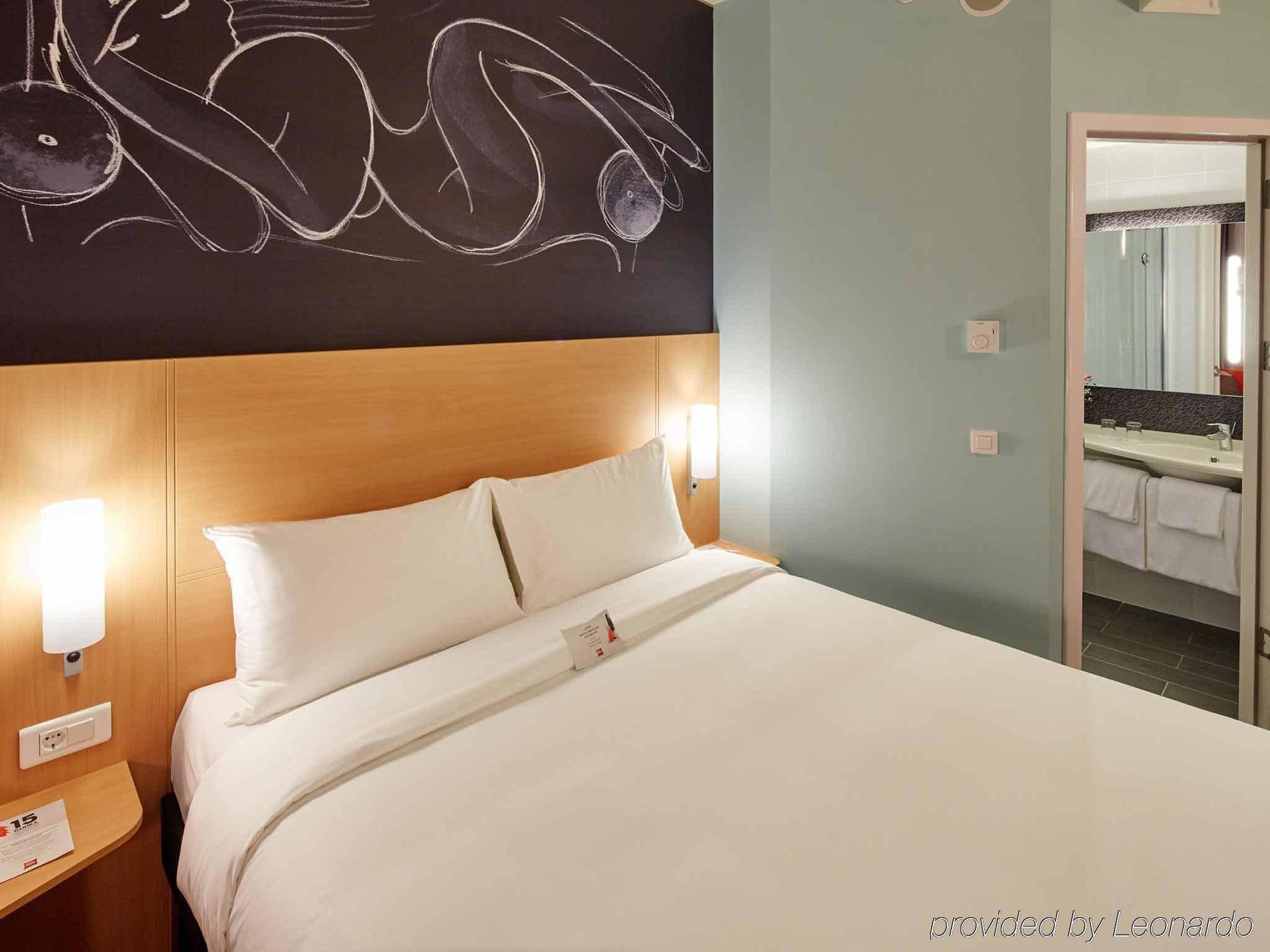Ibis Airport 3*