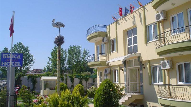 Minta Aparthotel
