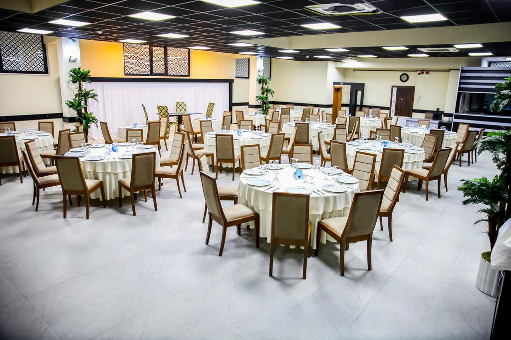 Emsa Palace Hotel *
