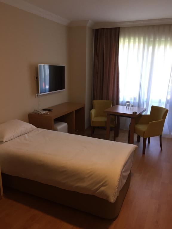Emsa Palace Darica (Marmara)
