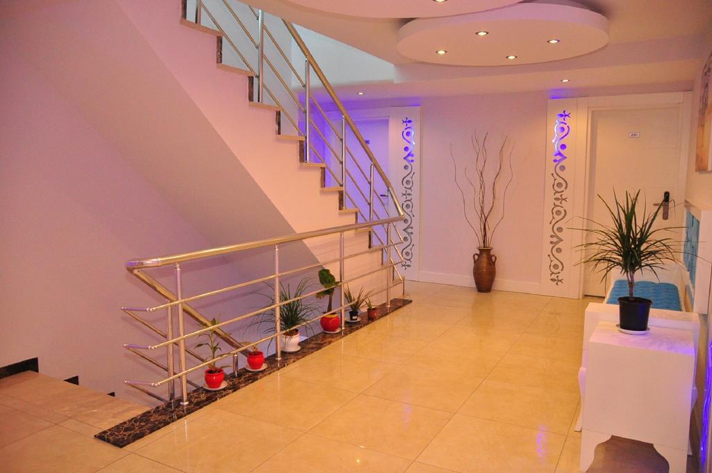 Aura Boutique 3*