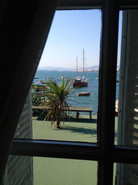 Tuzla Yacht Club Homestay *