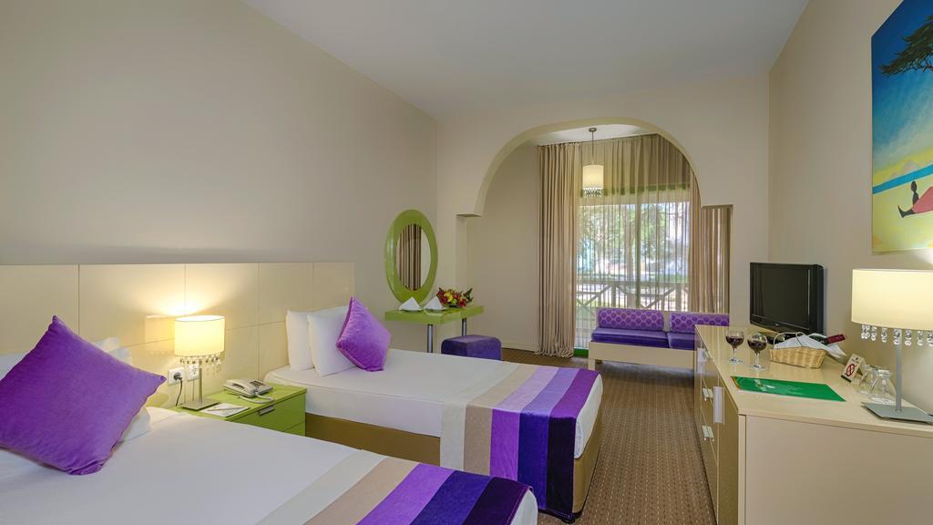 Max Hotel