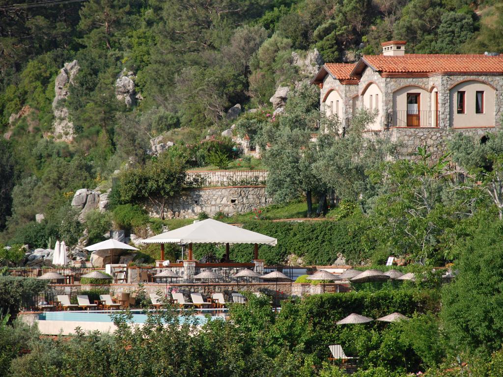Dionysos Hotel 3*