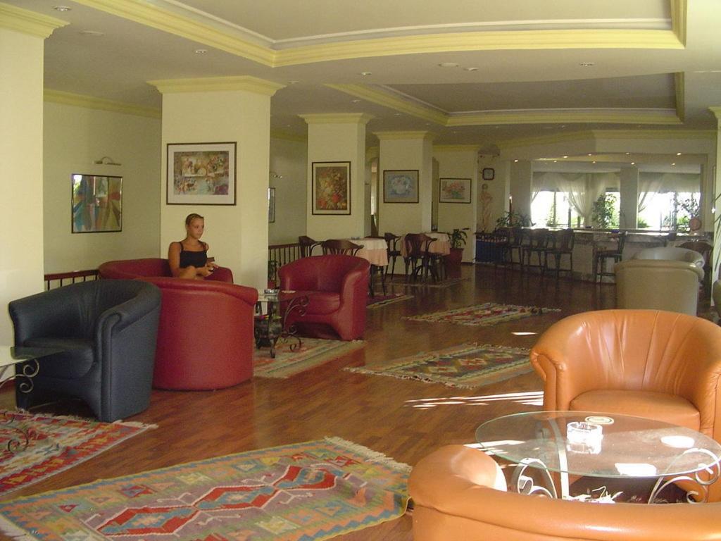 Kleopatra Beach Hotel 4*