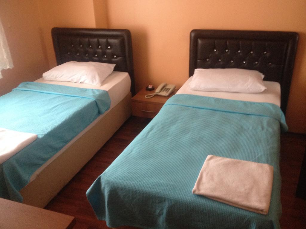 Hotel Kalepark 2*
