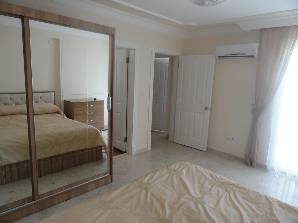 Gold Sun Apartment *