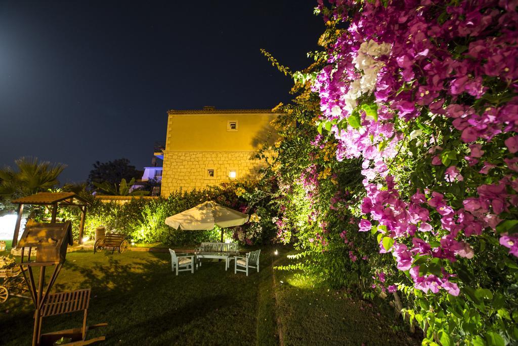 Tash Mekan Hotel