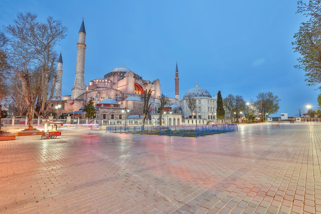 Senatus - Special Class Hotel