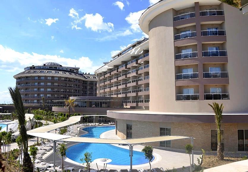 Sunmelia & Hotel 5*
