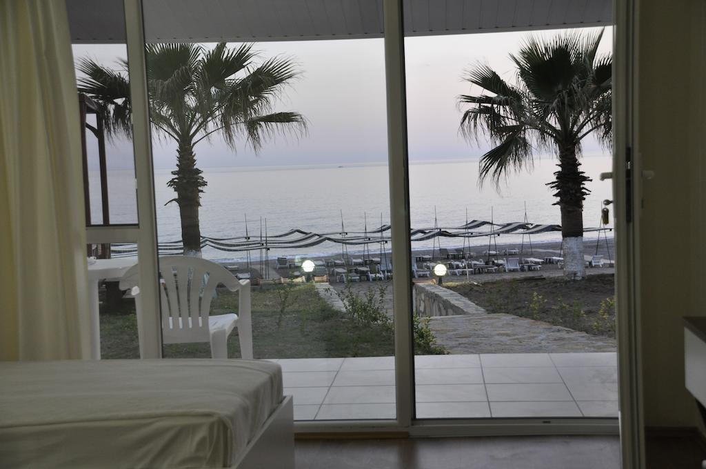 Adora Hotel 3*