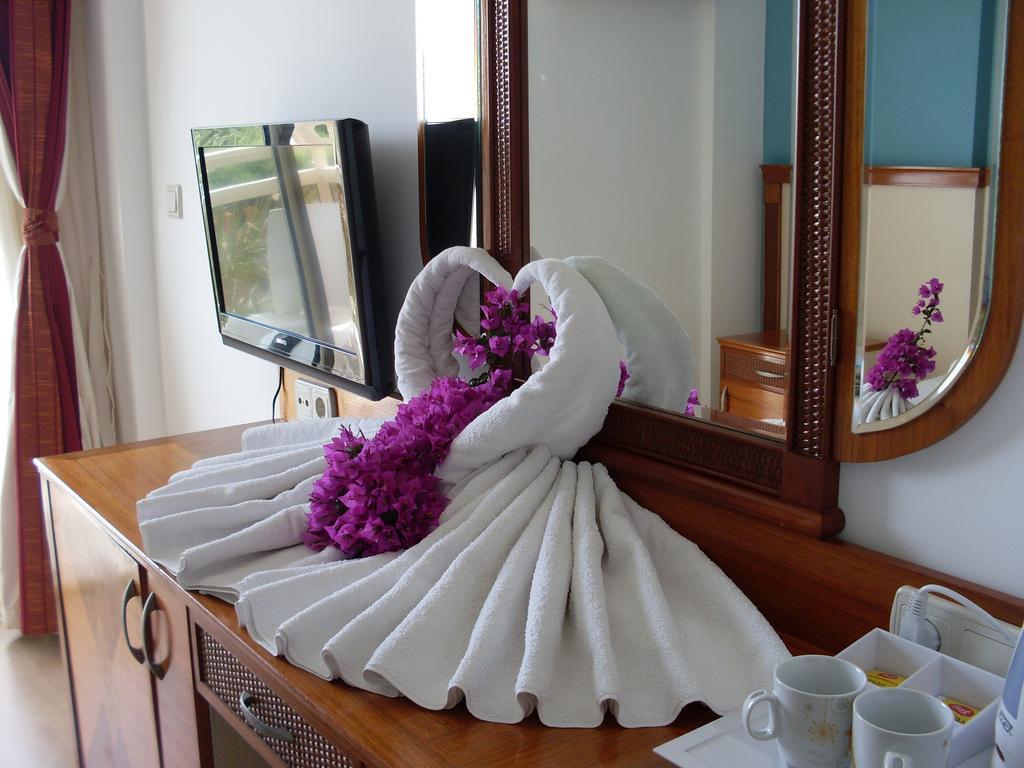 Hotel Adora 3*