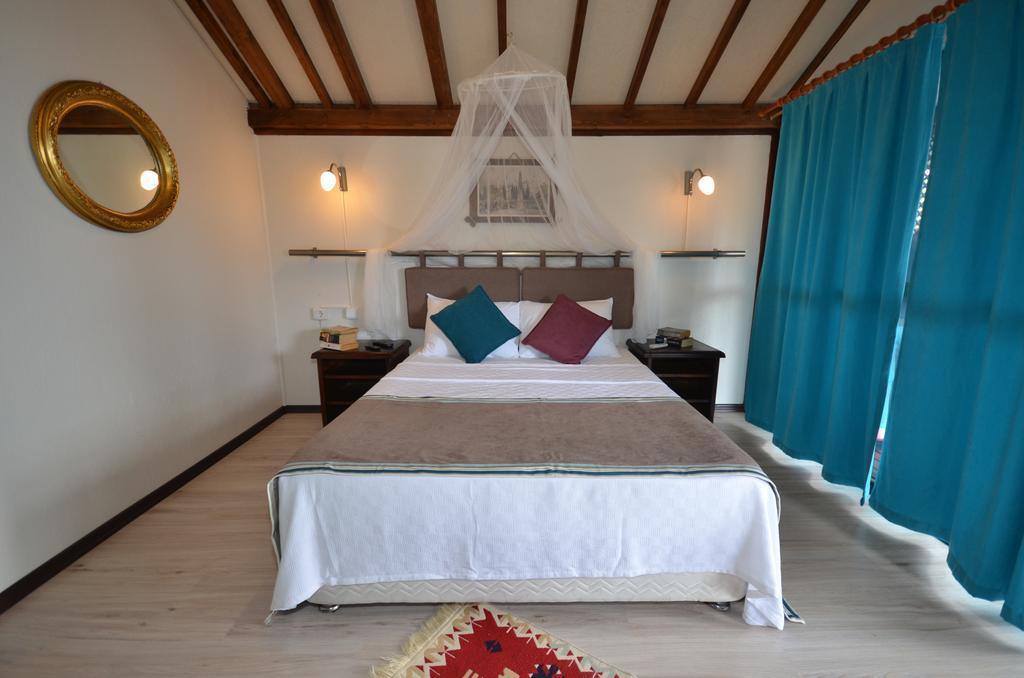 Blu Brezza Marine Lodge