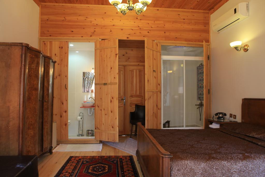 Hotel Tom Square Boutique 2*