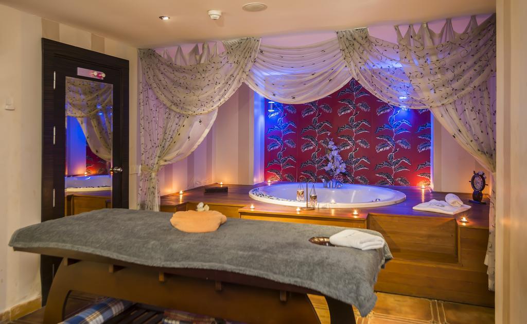 Tac Premier & Resort 4*