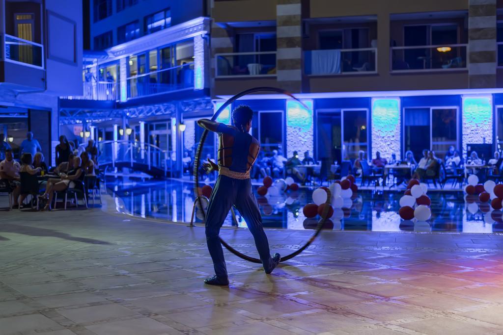 Resort Tac Premier &