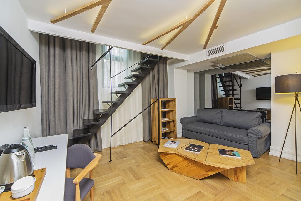 The Purl Hotel
