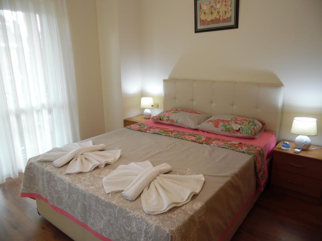 Villa Oasis Lettings A14 *