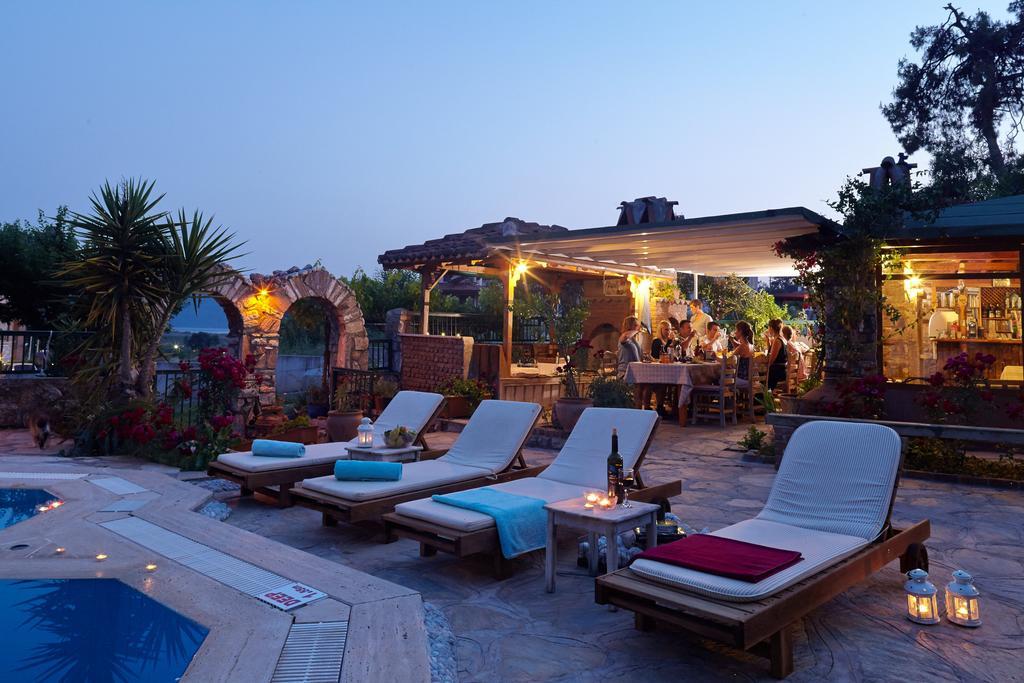 Vali Aparthotel 3*
