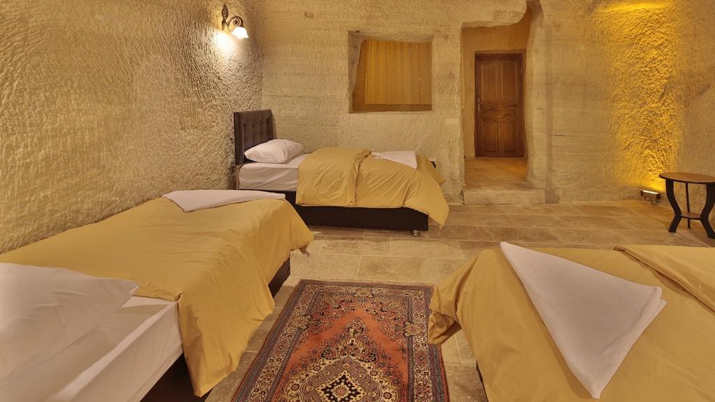 Hostel Garden Cave