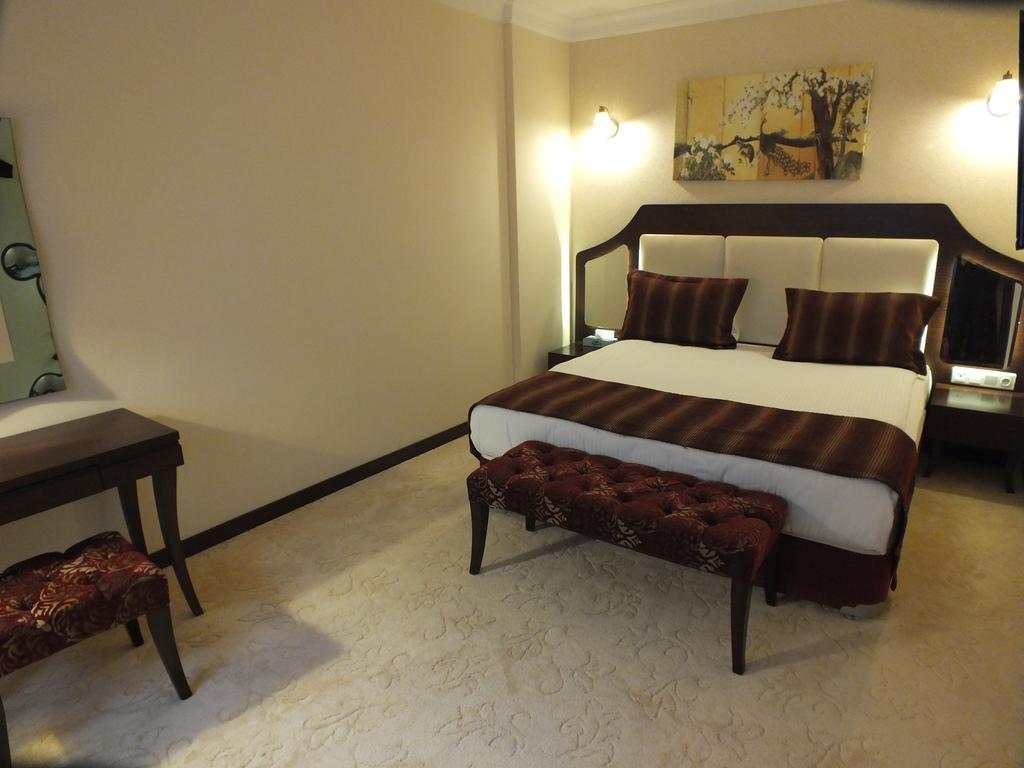 Asrin Park & Convention Center 4*