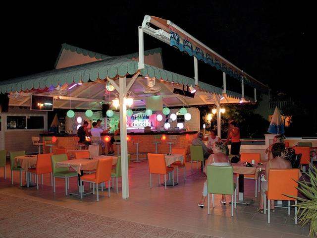 Bed & Breakfast Ercan 2*