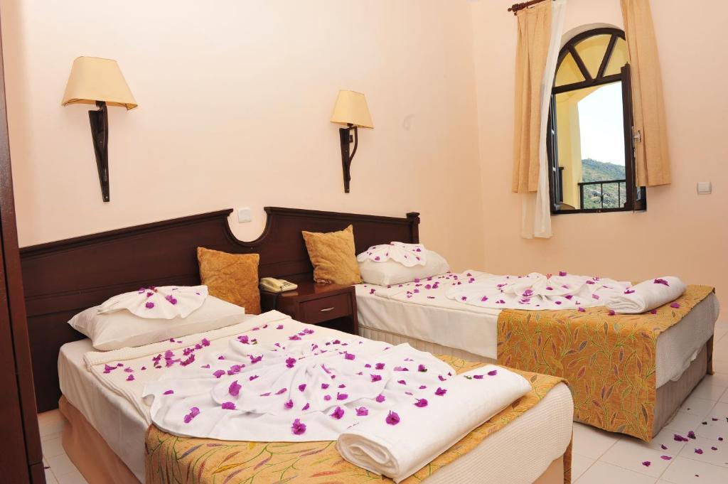 Europa Beach Hotel 3*