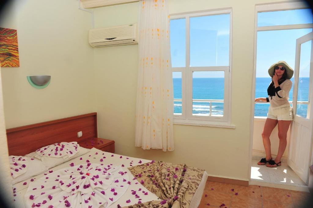 Hotel Europa Beach 3*