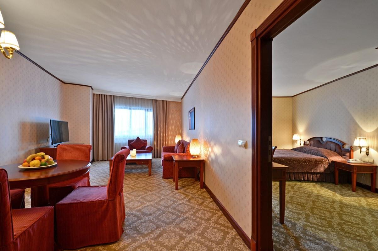 Hotel Karinna Convention Center & - Full Board