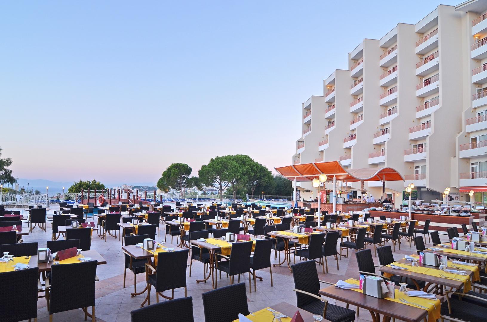 Sea Pearl Hotel 4*