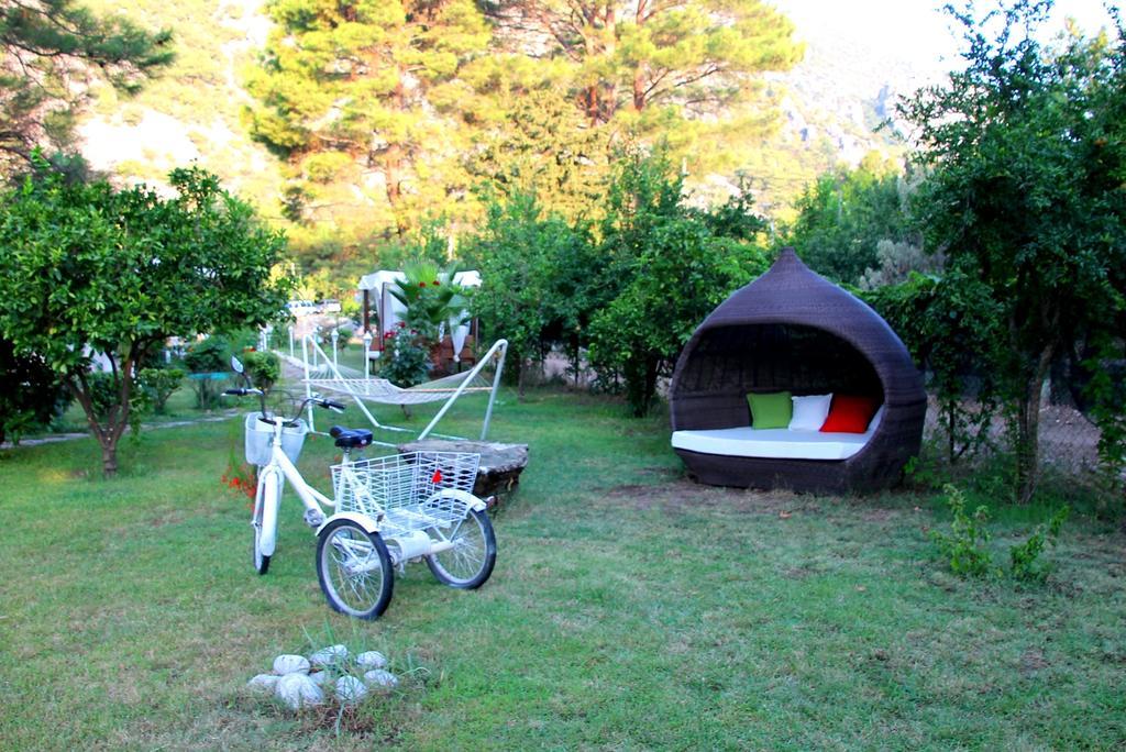 Defne Bed & Breakfast *