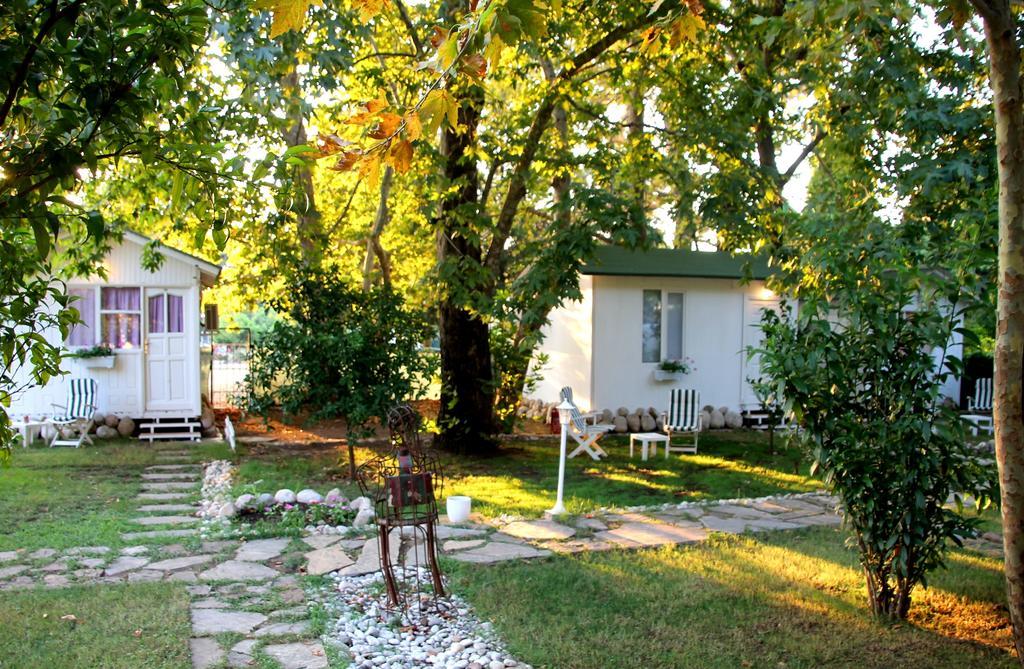 Defne Bed & Breakfast