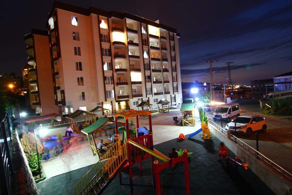 Royal Life Aparthotel