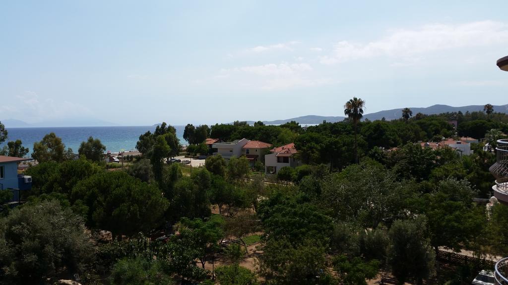Lebedos Aparthotel