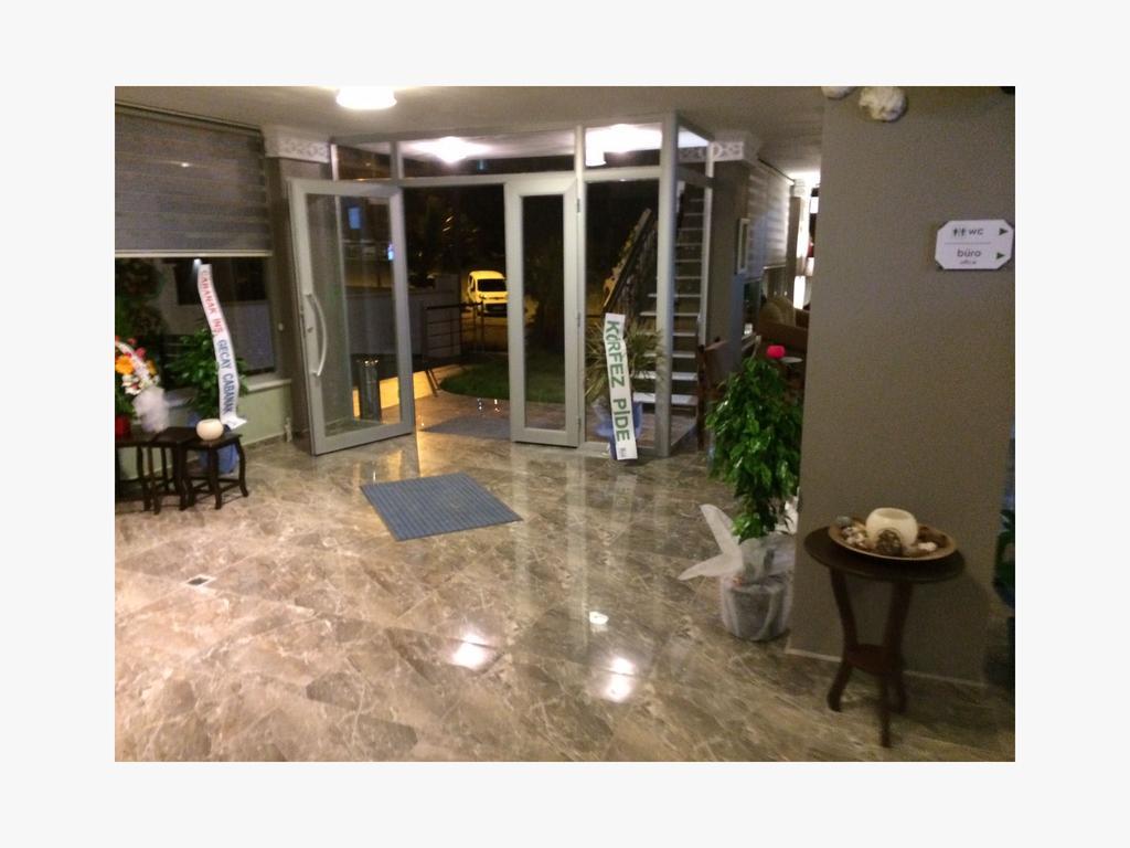 Hugo Hotel