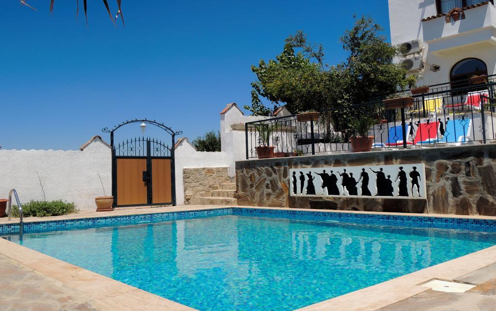 Dreams Bed & Breakfast 2*