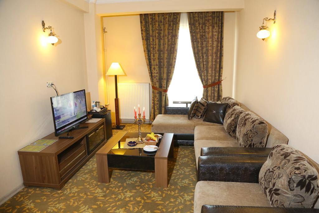 Hotel My House 4*