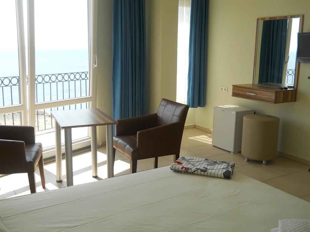 Hotel Sato Marmara Adasi