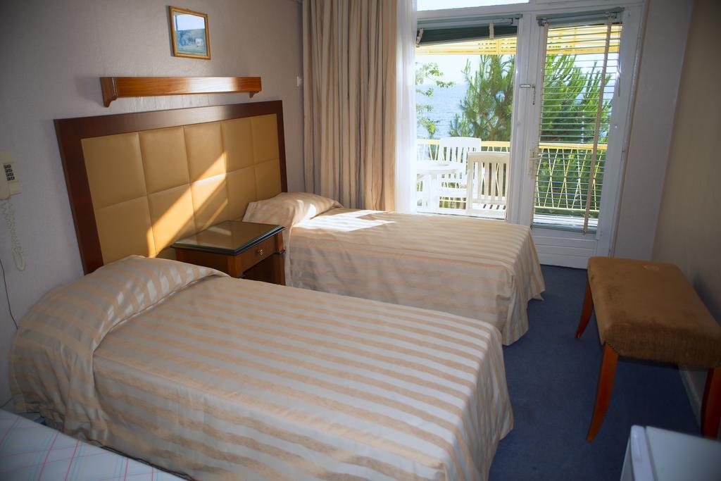 Hotel Guelplaj 2*