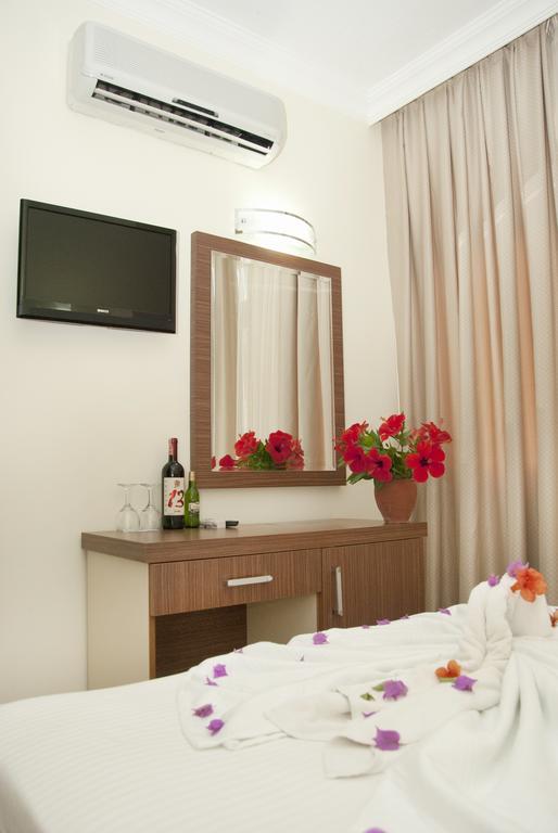 Hotel Dynasty