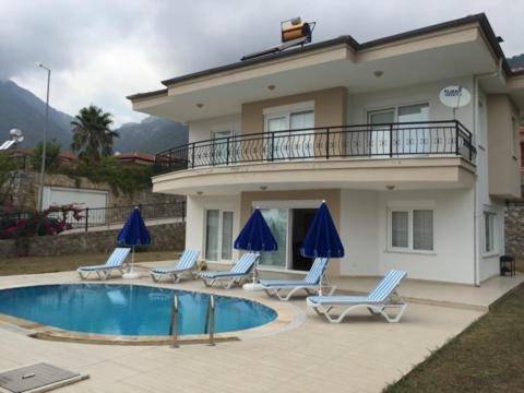 Villa Alona *