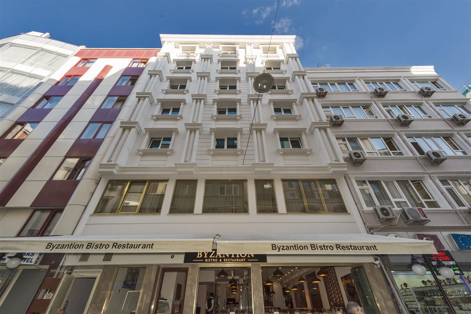 Hotel Glorious 4*