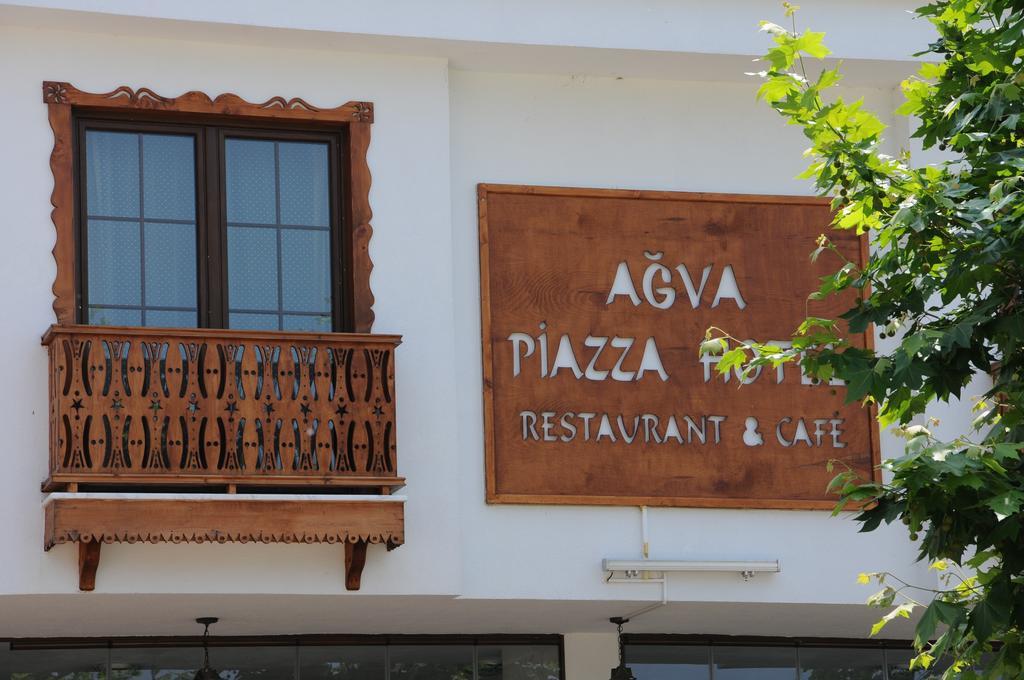 Piazza Agva (Marmara)