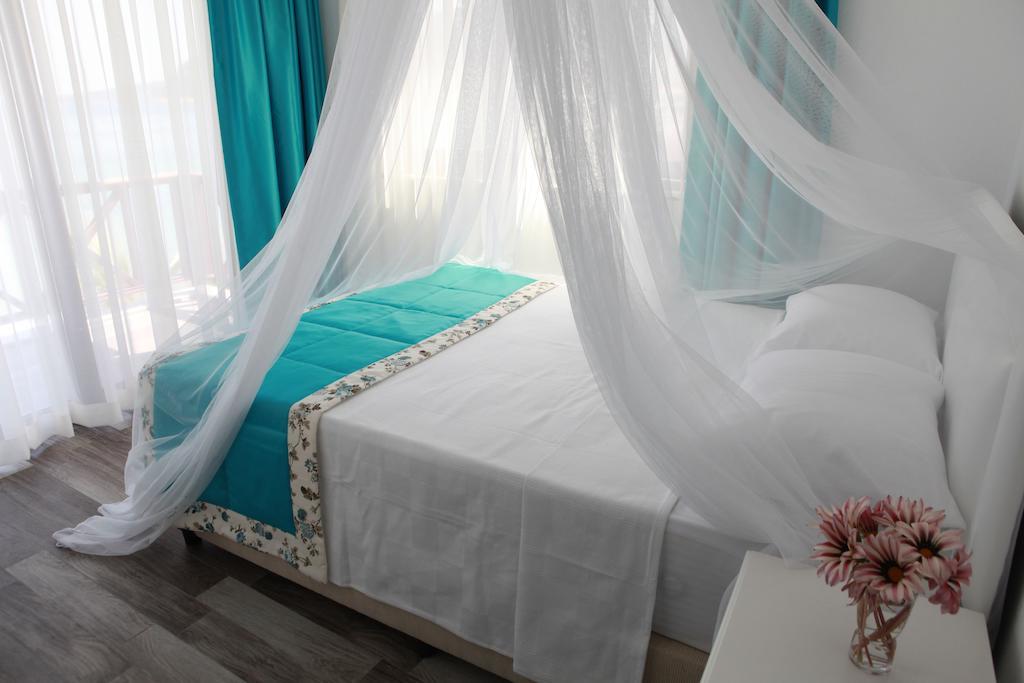 Aparthotel Tasada *