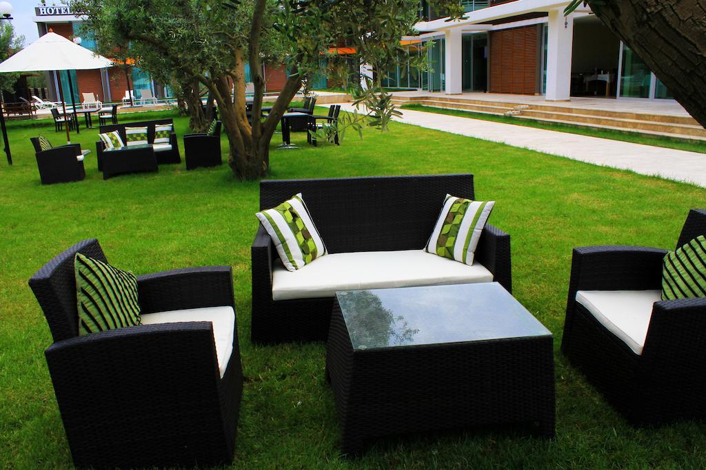 Zeytin Bahcesi